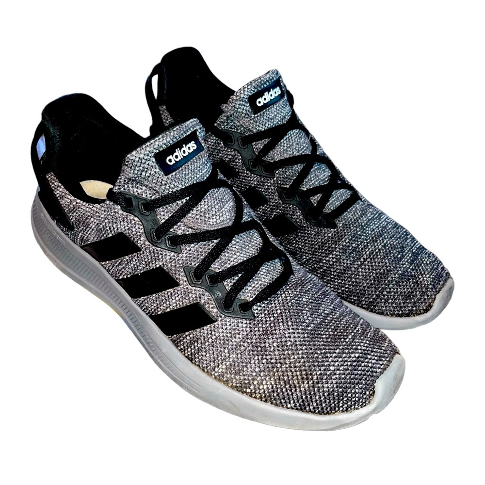 Men’s Gray Lite Racer BYD 2.0 size 10.5. Gently used & great condition.